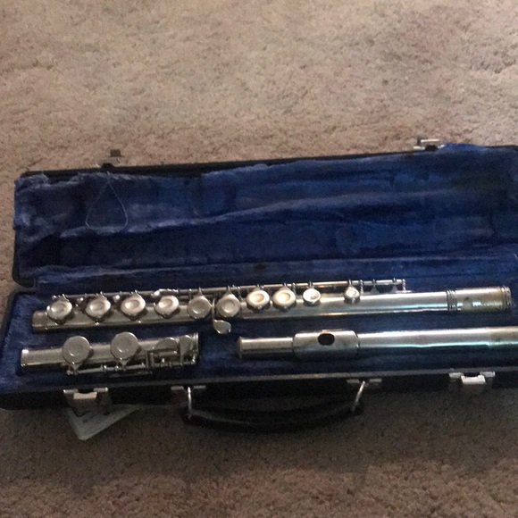 Flute - Picture 3 of 4